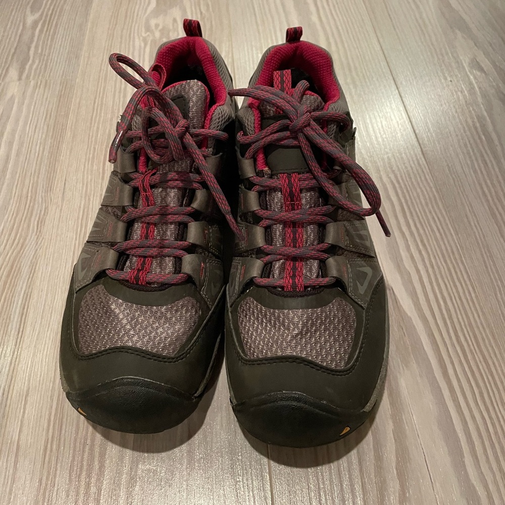 Keen hiking shoes